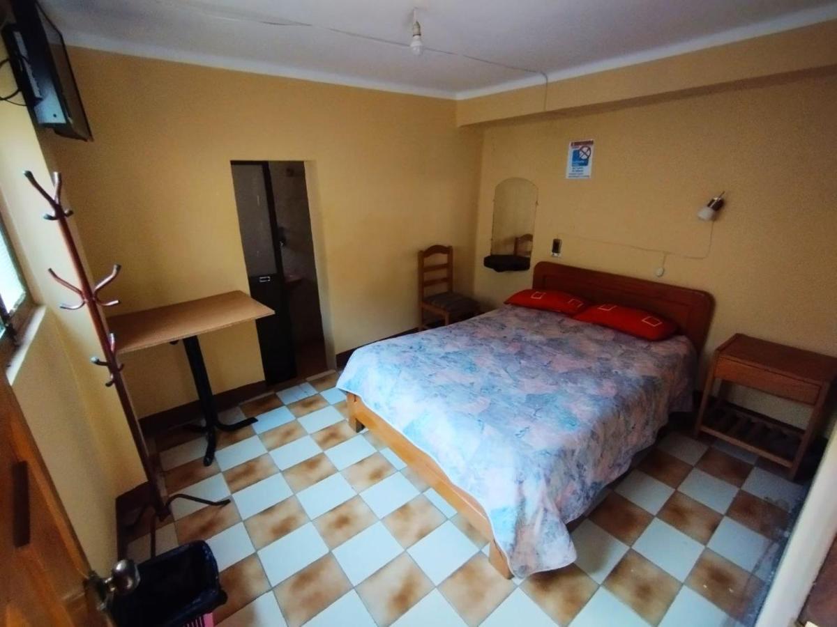 Hotel Residencial El Expreso Oruro Esterno foto